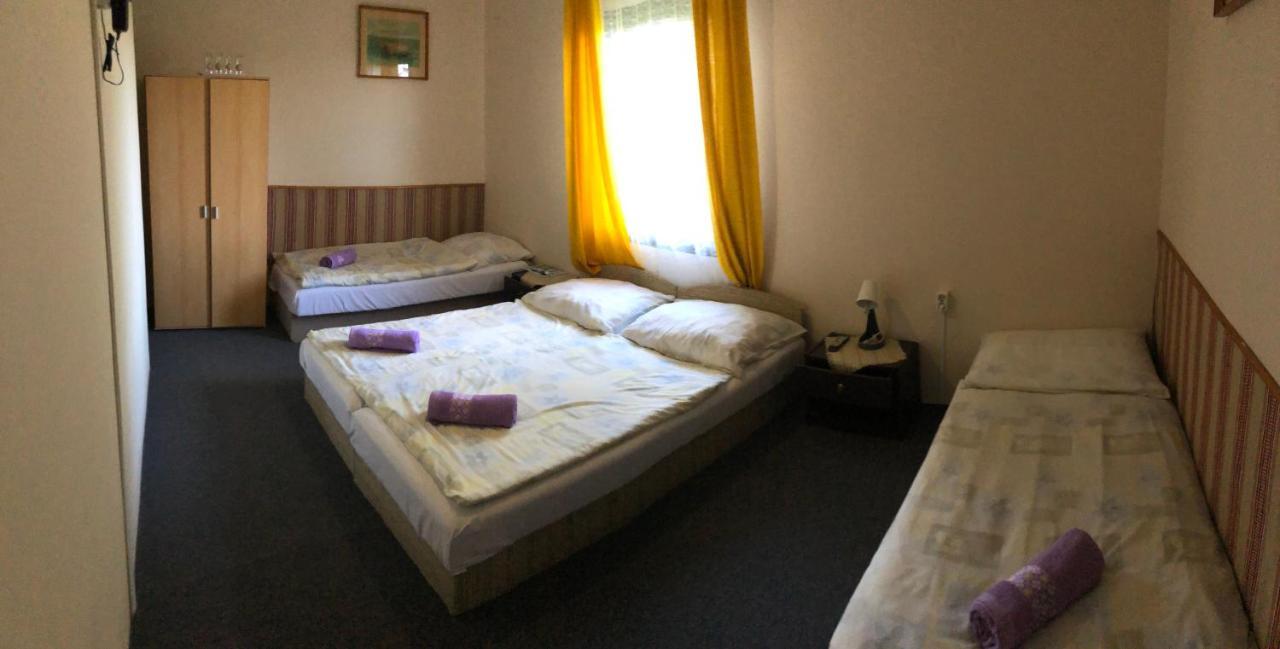 Patkos Motel Tiszafüred Eksteriør bilde
