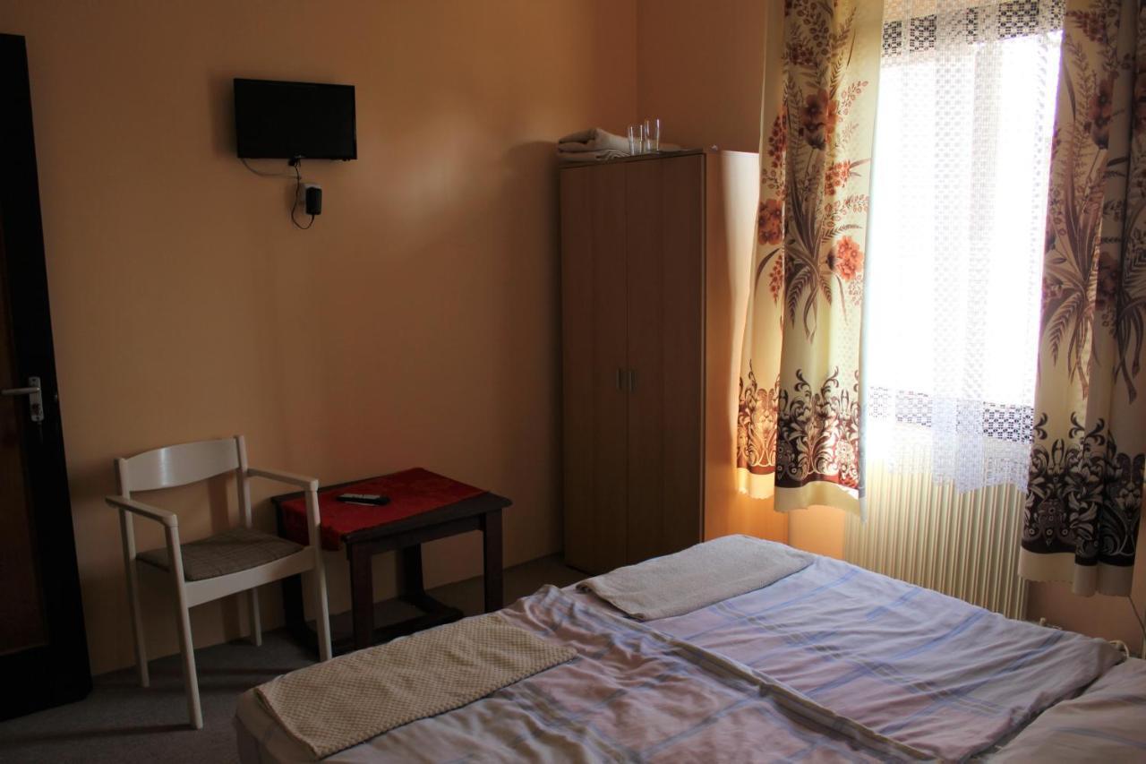 Patkos Motel Tiszafüred Eksteriør bilde